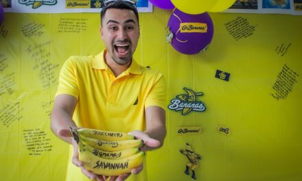 De Las Piedras al Banana Ball: Cheito Benitez rompe barreras y da el salto al mundo del béisbol en los Estados Unidos