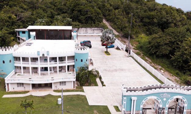 Inauguran residencia para personas de edad avanzada