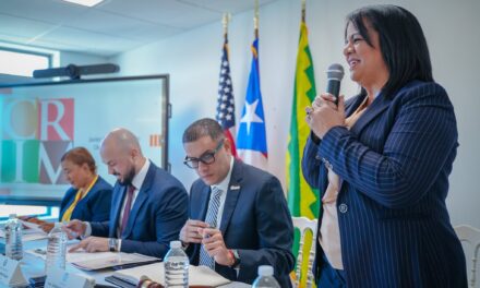 Peña Dávila solicita acción al DTOP por carreteras